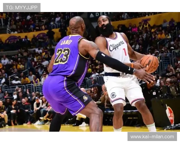 哈登三分线外找回手感！快船真命题在防守轮转换位